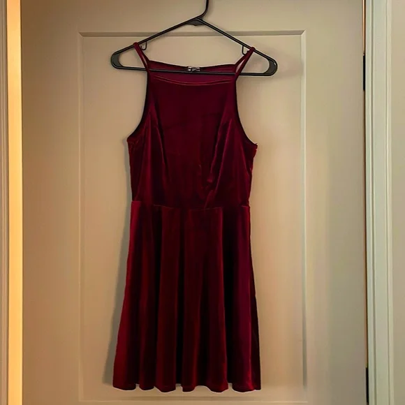fitted lace wedding dress Mackie | Port Velvet Sleeveless Skater Mini Dress